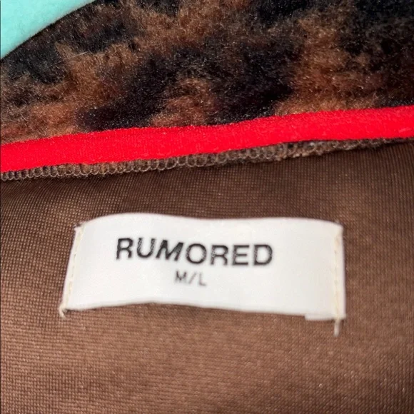 Rumored Brown Teddy Jacket with Red Details - Picture 9 of 12